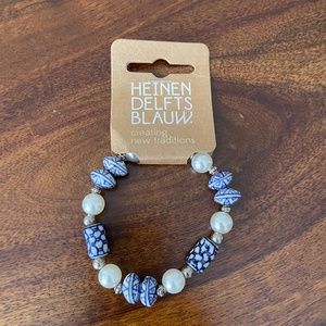 Blue and white Delft beaded bracelet